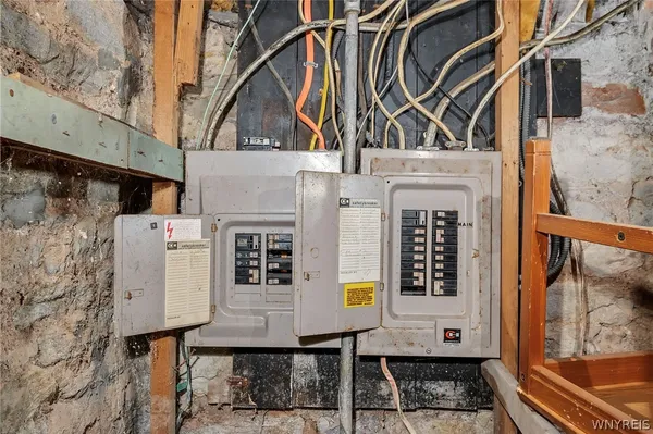 $199,900 | 235 Niagara Street, Lockport City, NY 14094