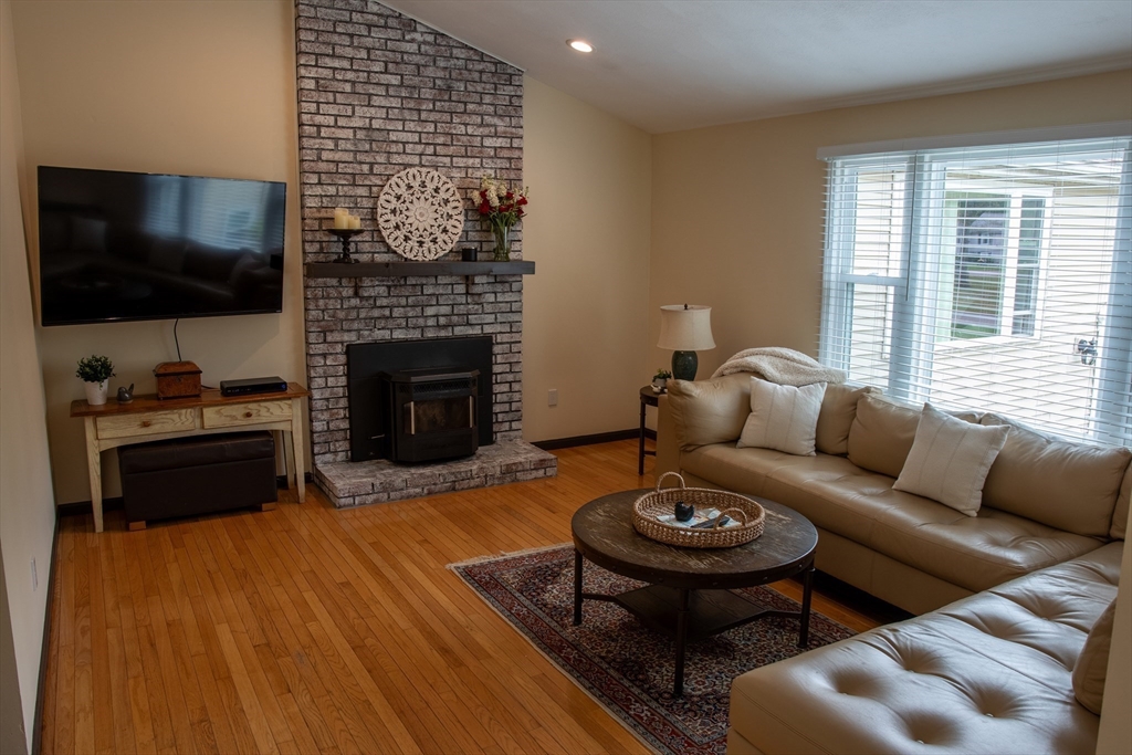 255 Cowell Road, Unit 255 Wrentham, MA 02093 - Photo 6 of 18 Gallery Image 6
