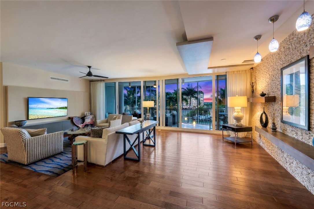 13675 Vanderbilt Drive, Unit 406 Naples, FL 34110 - Photo 8 of 43