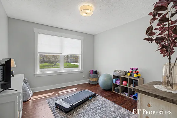 $480,000 | 6213 Sheldon Drive, Hudsonville, MI 49426