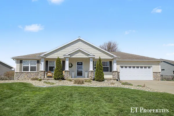 $480,000 | 6213 Sheldon Drive, Hudsonville, MI 49426