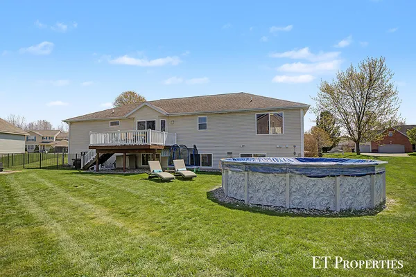 $480,000 | 6213 Sheldon Drive, Hudsonville, MI 49426