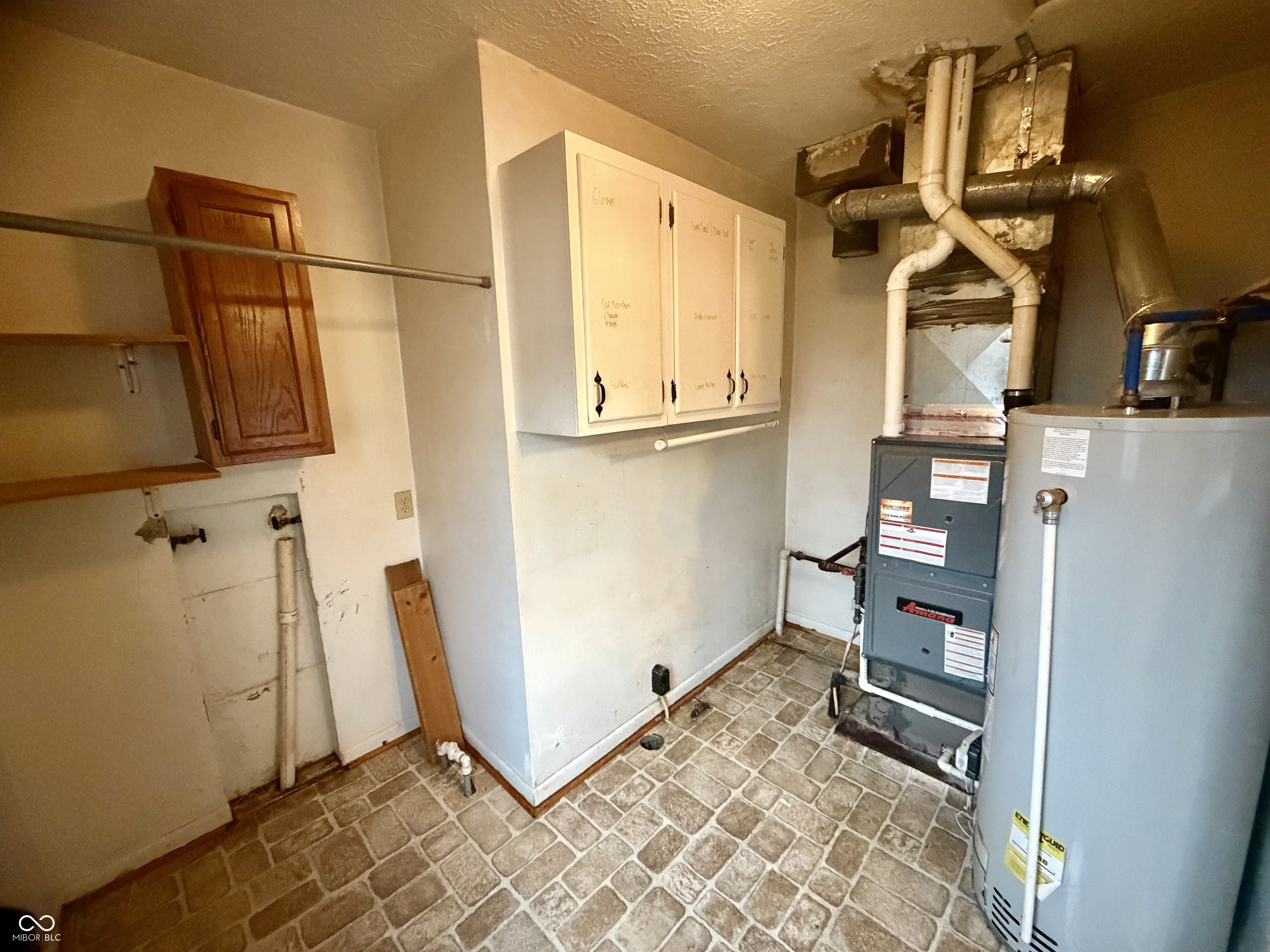 719 West 34th Street Anderson, IN 46013 - Photo 13 of 21