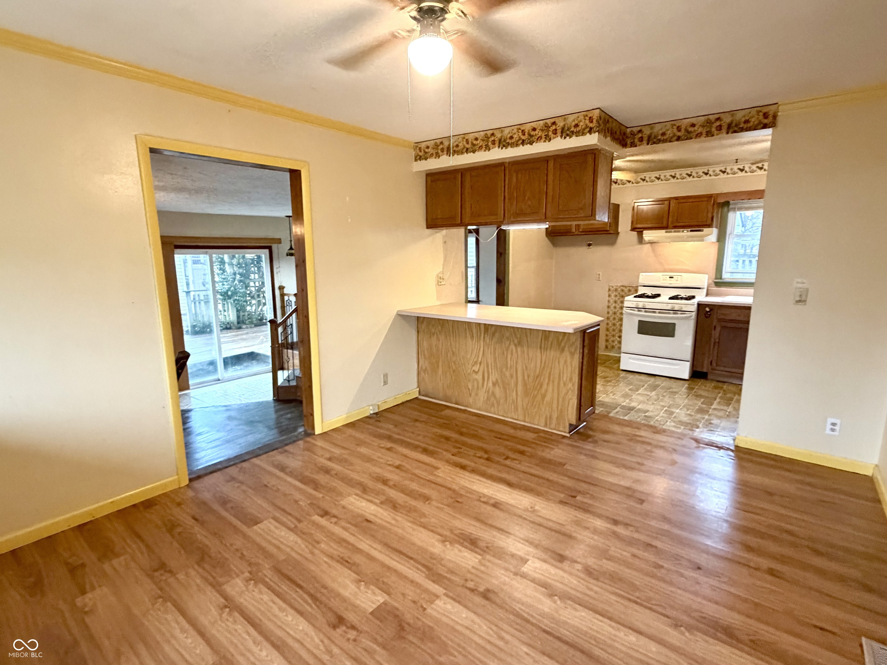 719 West 34th Street Anderson, IN 46013 - Photo 4 of 21