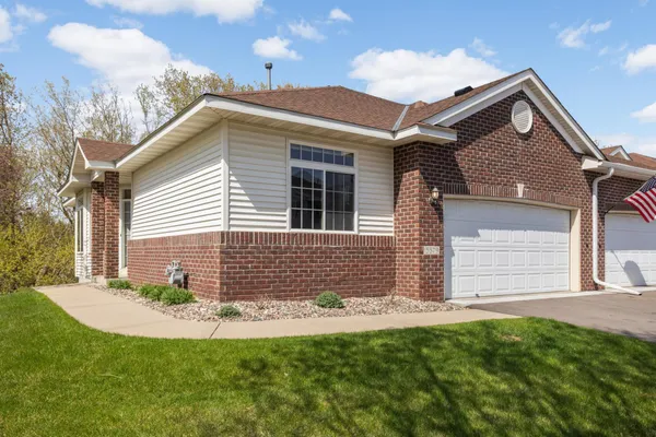 $349,900 | 15579 Cherry Path, Rosemount, MN 55068