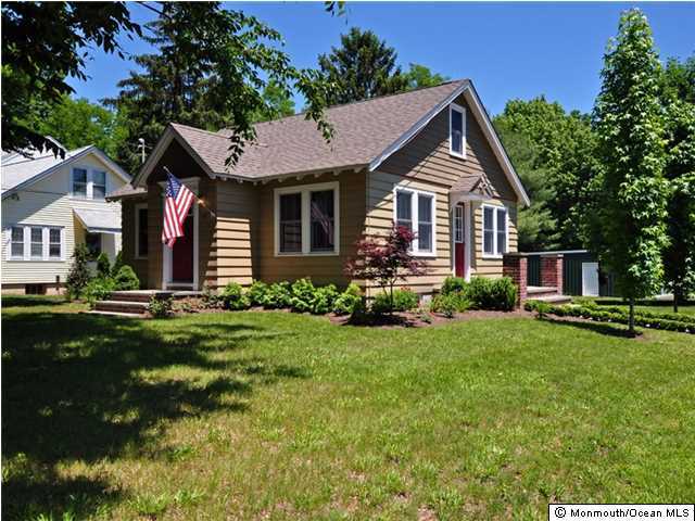 20 Heyers Mill Road Colts Neck, NJ 07722 - Photo 1 of 22 Primary Photo