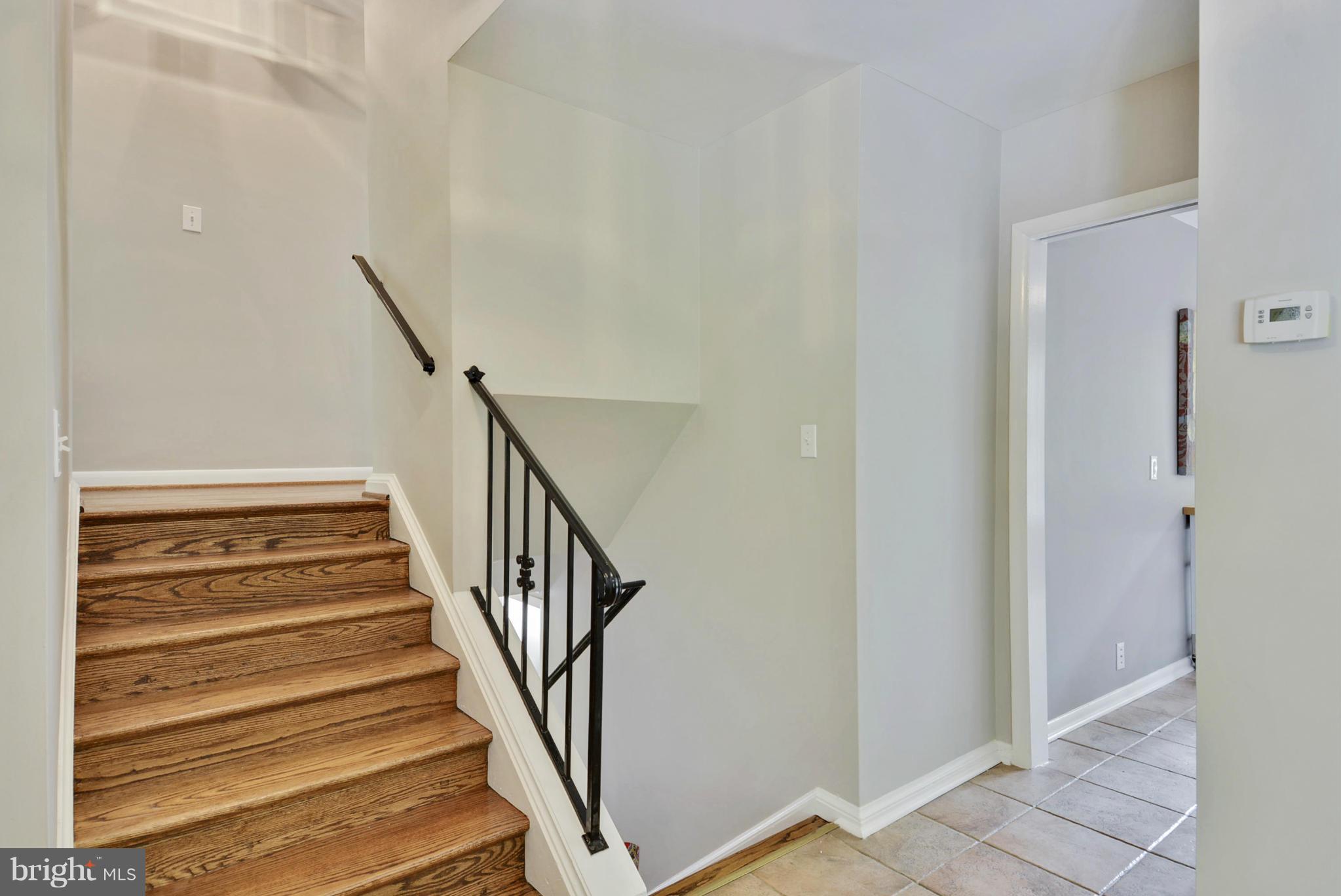 21 Parkside Road Silver Spring, MD 20910 - Photo 11 of 29 a view of entryway