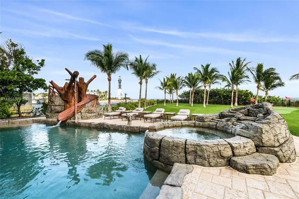 $90,000 | 2306 Bay Drive, Pompano Beach, FL 33062