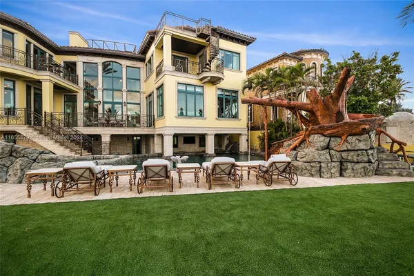 $90,000 | 2306 Bay Drive, Pompano Beach, FL 33062