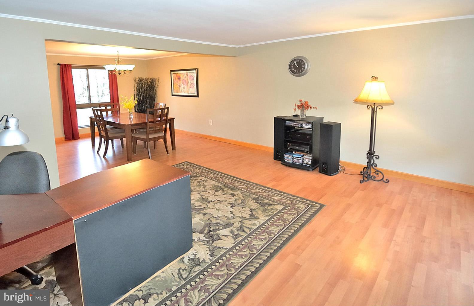 11563 Embers Court Reston, VA 20191 - Photo 13 of 28 Living Room/Dining room