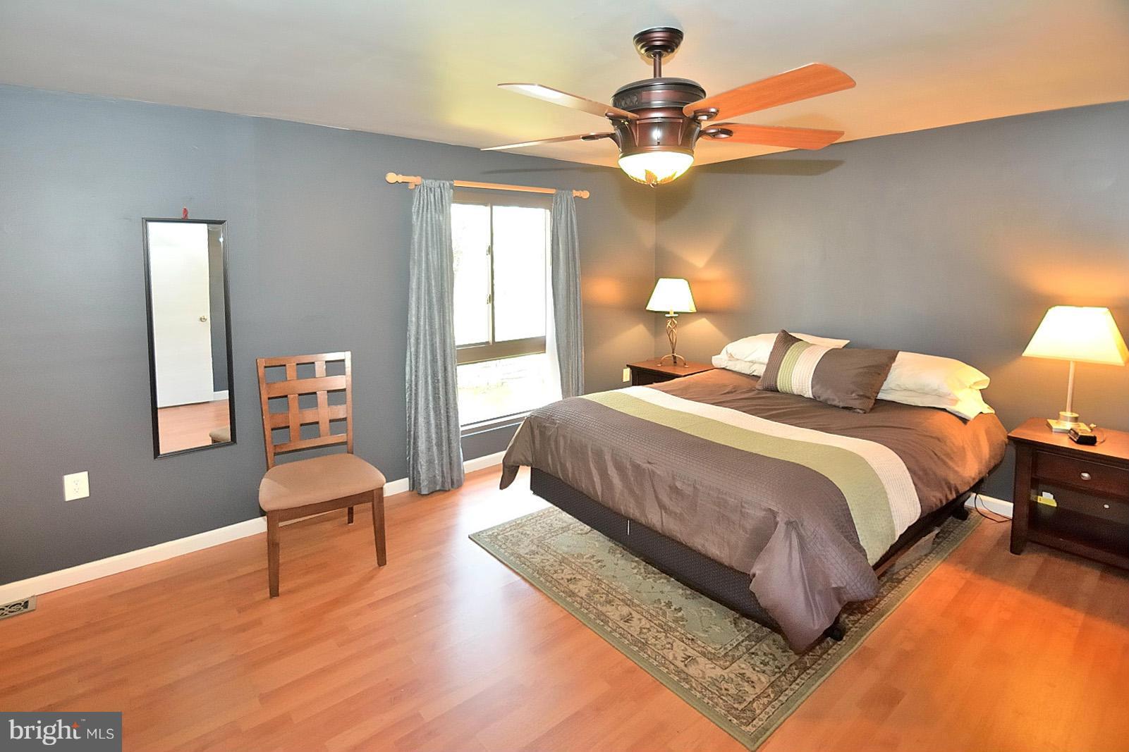 11563 Embers Court Reston, VA 20191 - Photo 16 of 28 Bedroom (Master)