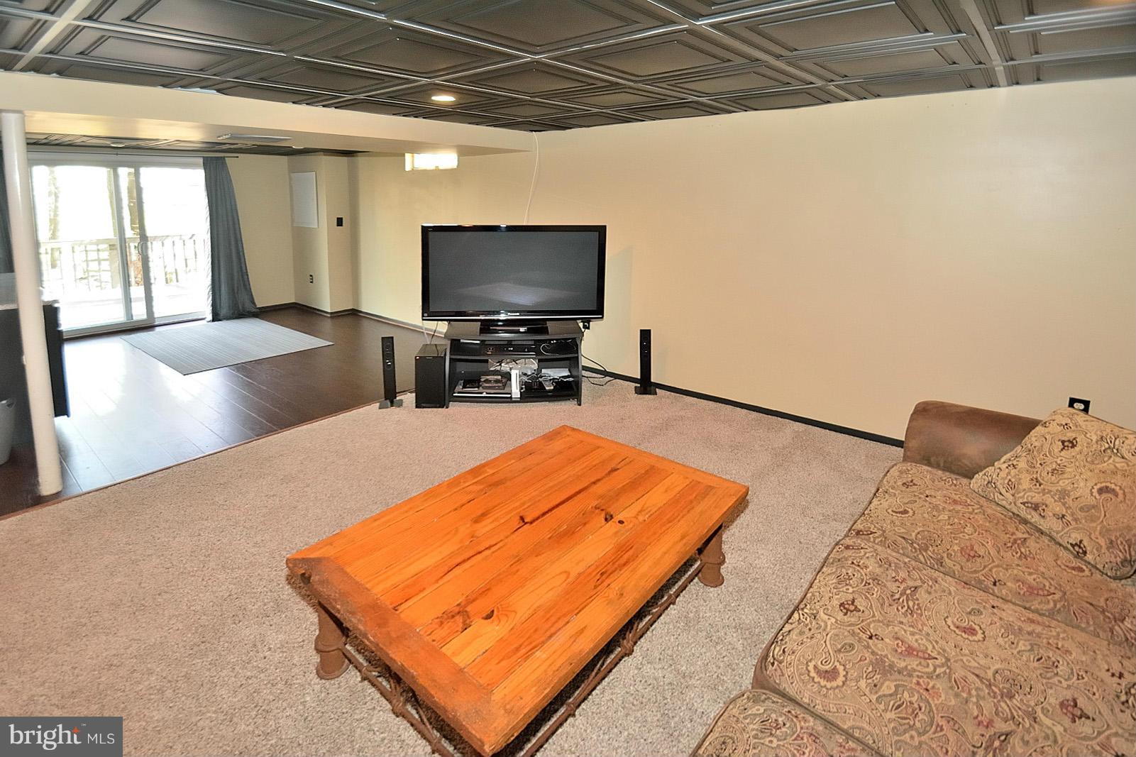 11563 Embers Court Reston, VA 20191 - Photo 22 of 28 Rec room