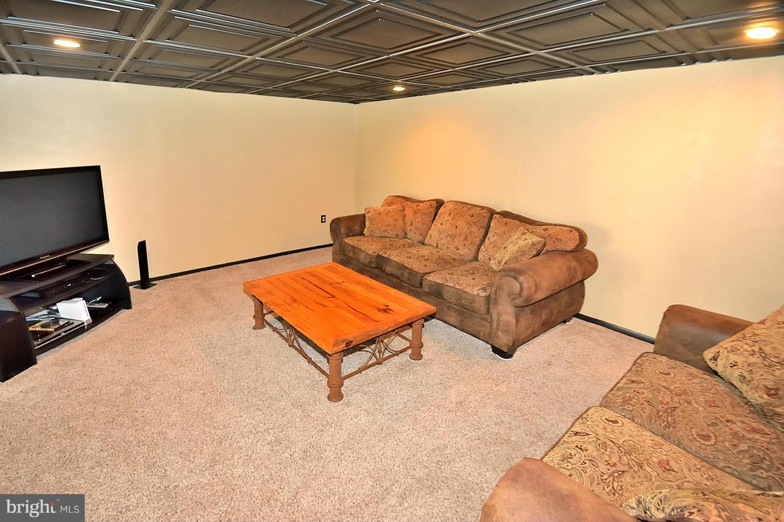 11563 Embers Court Reston, VA 20191 - Photo 23 of 28 rec room 2nd picture