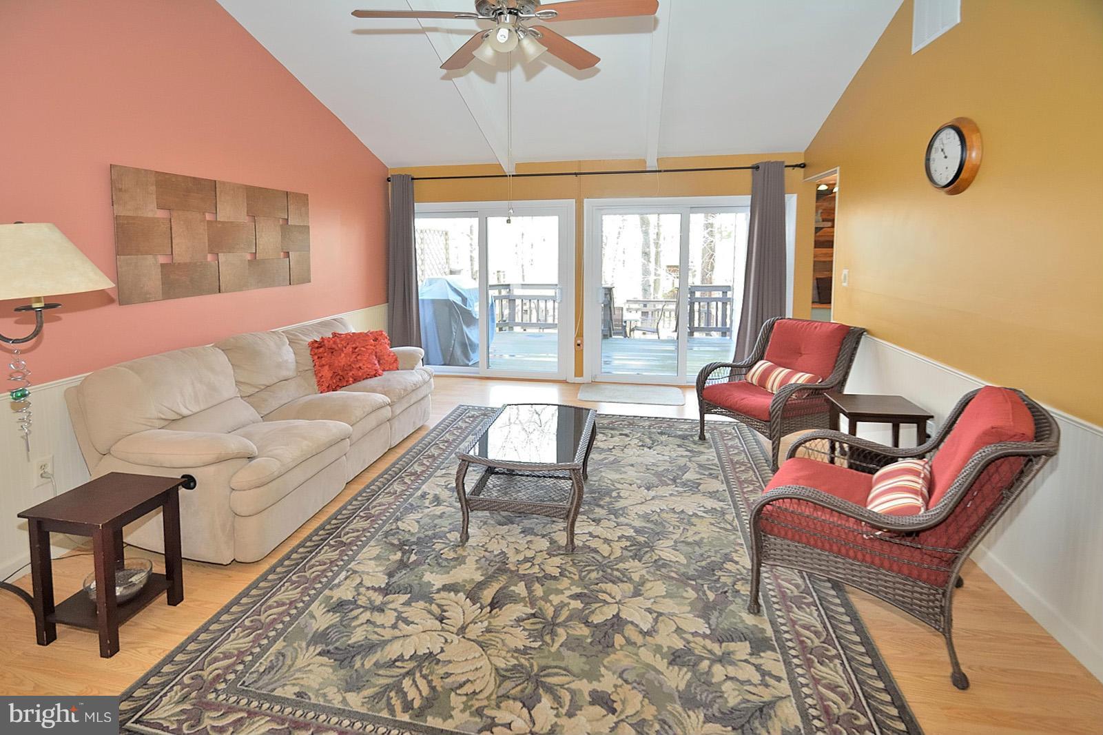 11563 Embers Court Reston, VA 20191 - Photo 9 of 28 Family Room 2nd view