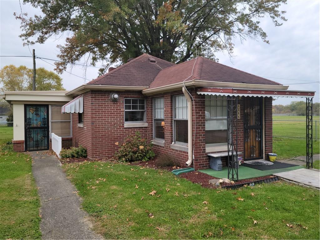 5246 Bluff Road Indianapolis, IN 46217 - Photo 2 of 23 Gallery Image 2