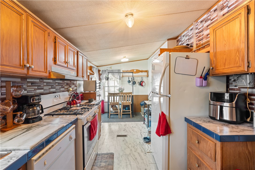 4395 Dolph Road Gainesville, NY 14569 - Photo 16 of 35