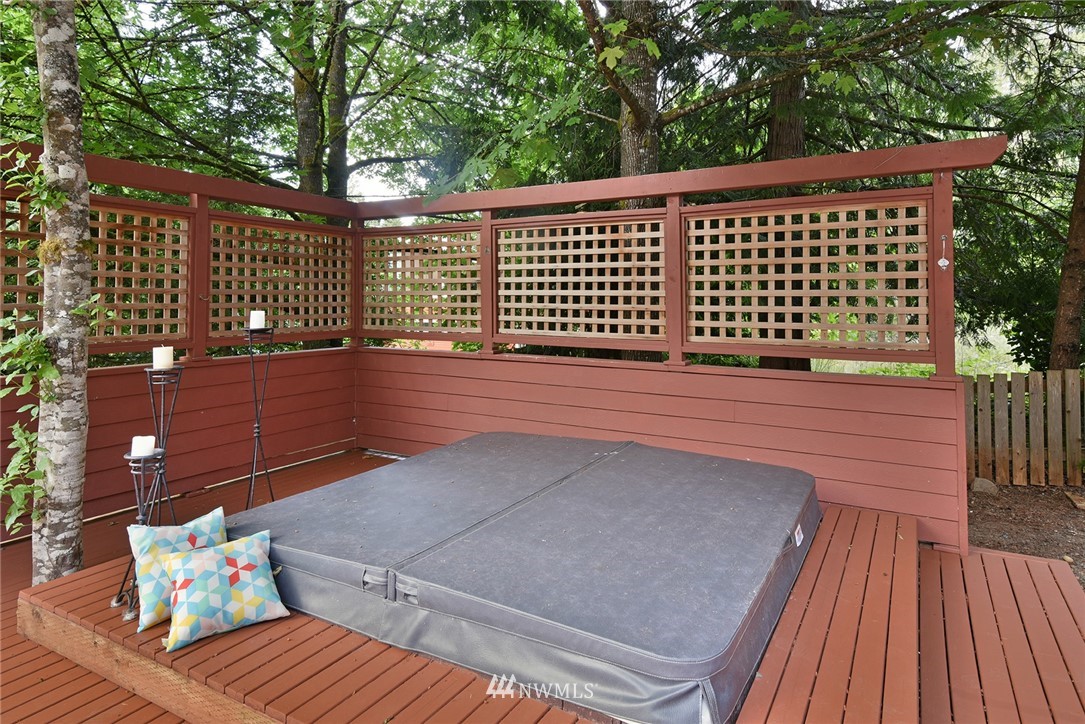 8615 Springridge Road Northeast Bainbridge Island, WA 98110 - Photo 20 of 28