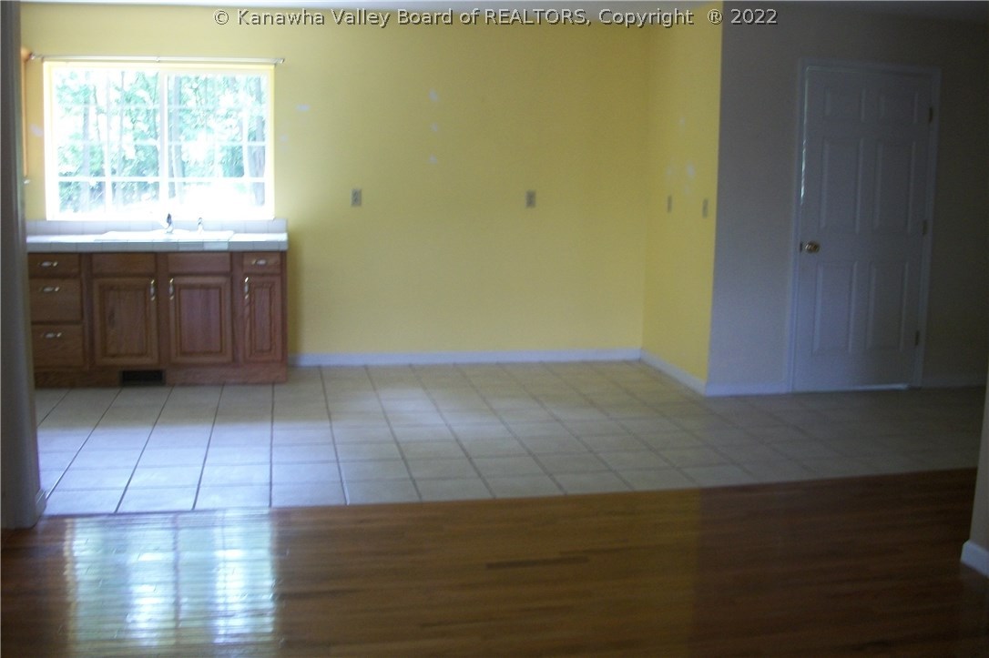 2 June Bug Lane Winfield, WV 25213 - Photo 14 of 26 Gallery Image 14