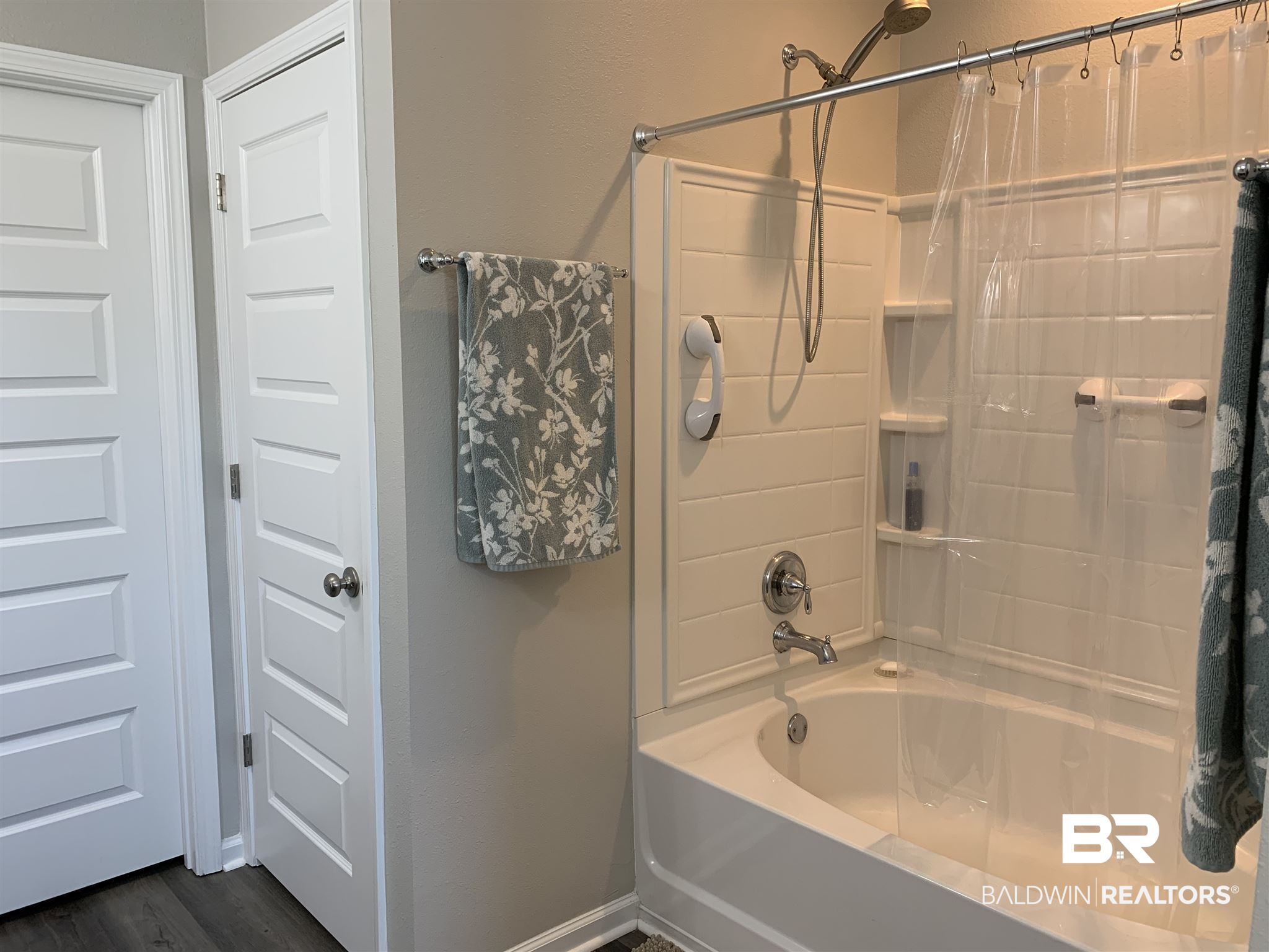 17098 Feder Drive Foley, AL 36535 - Photo 16 of 22 Master Bathroom
