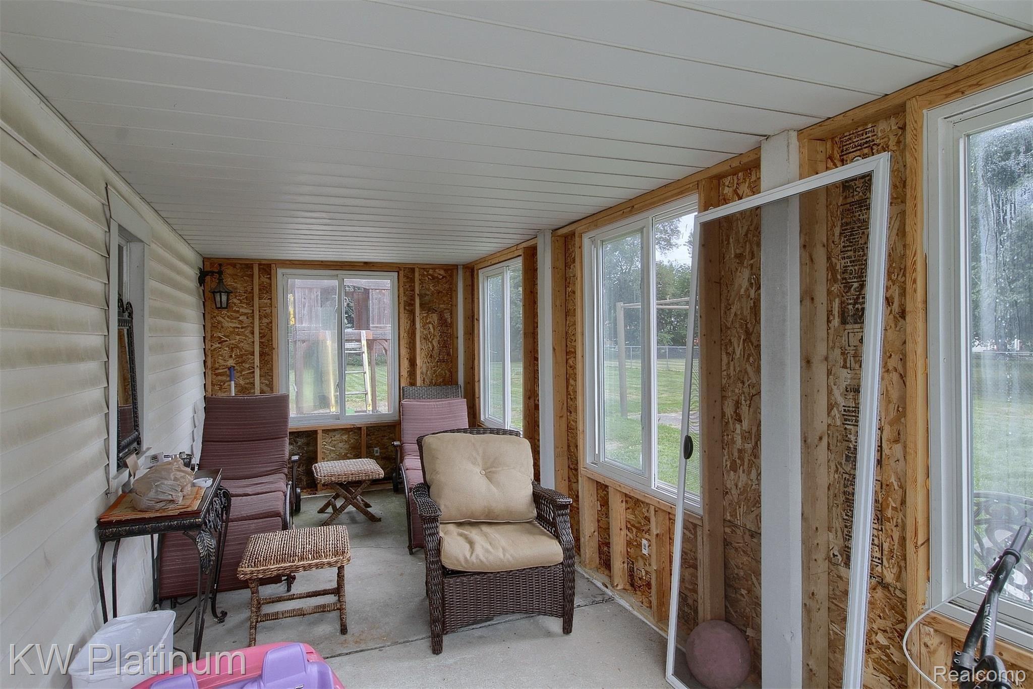 18351 Stephens Road Eastpointe, MI 48021 - Photo 31 of 31 12-Sun Room.jpg