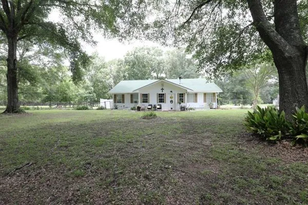 $230,000 | 229 Big Island Loop, Deville, LA 71328