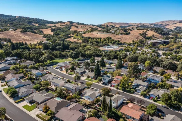 $1,698,000 | 7814 Knollbrook Drive, Pleasanton, CA 94588