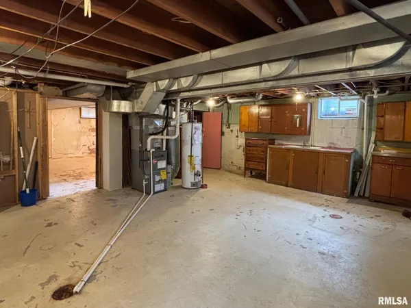 $125,900 | 845 East Losey Street, Galesburg, IL 61401