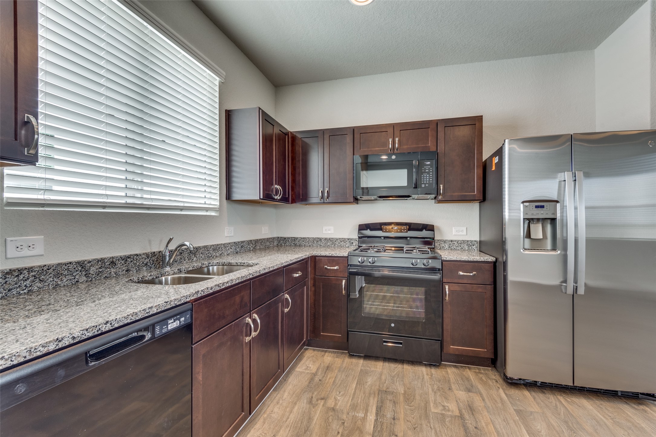 187 Tillage Road Elgin, TX 78621 - Photo 9 of 25