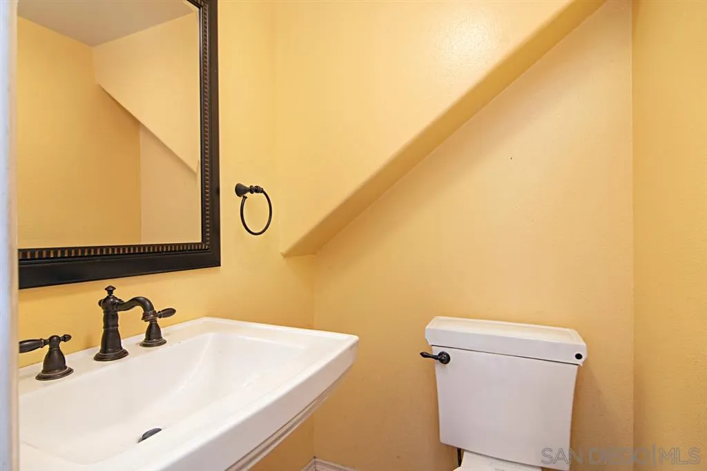 1851 Quicker Road El Cajon, CA 92021 - Photo 11 of 25 Gallery Image 11