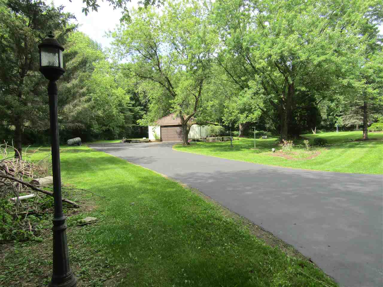 9756 Belvidere Road Roscoe, IL 61073 - Photo 14 of 54 Gallery Image 14