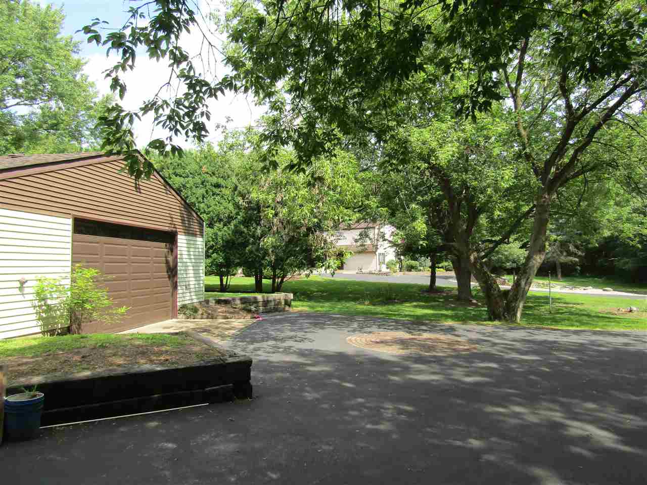 9756 Belvidere Road Roscoe, IL 61073 - Photo 4 of 54 Gallery Image 4
