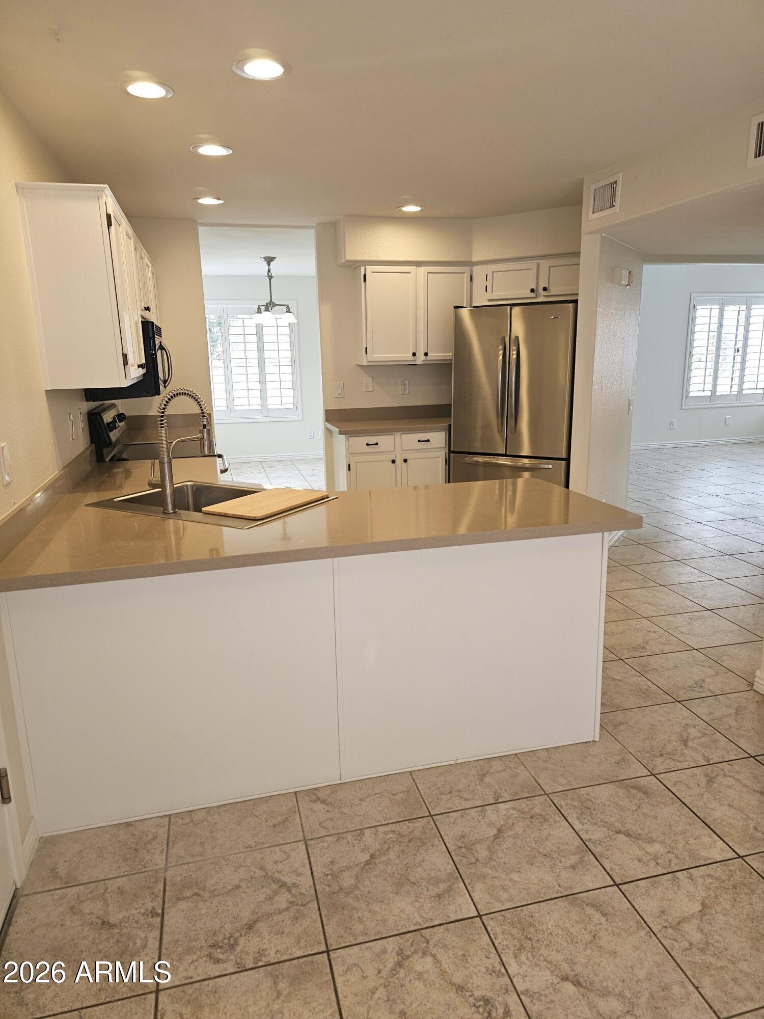 13645 South 38th Place Phoenix, AZ 85044 - Photo 12 of 35 Breakfast Room