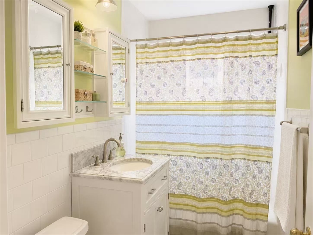 30 Crescent Road, Unit 30 Belmont, MA 02478 - Photo 12 of 17