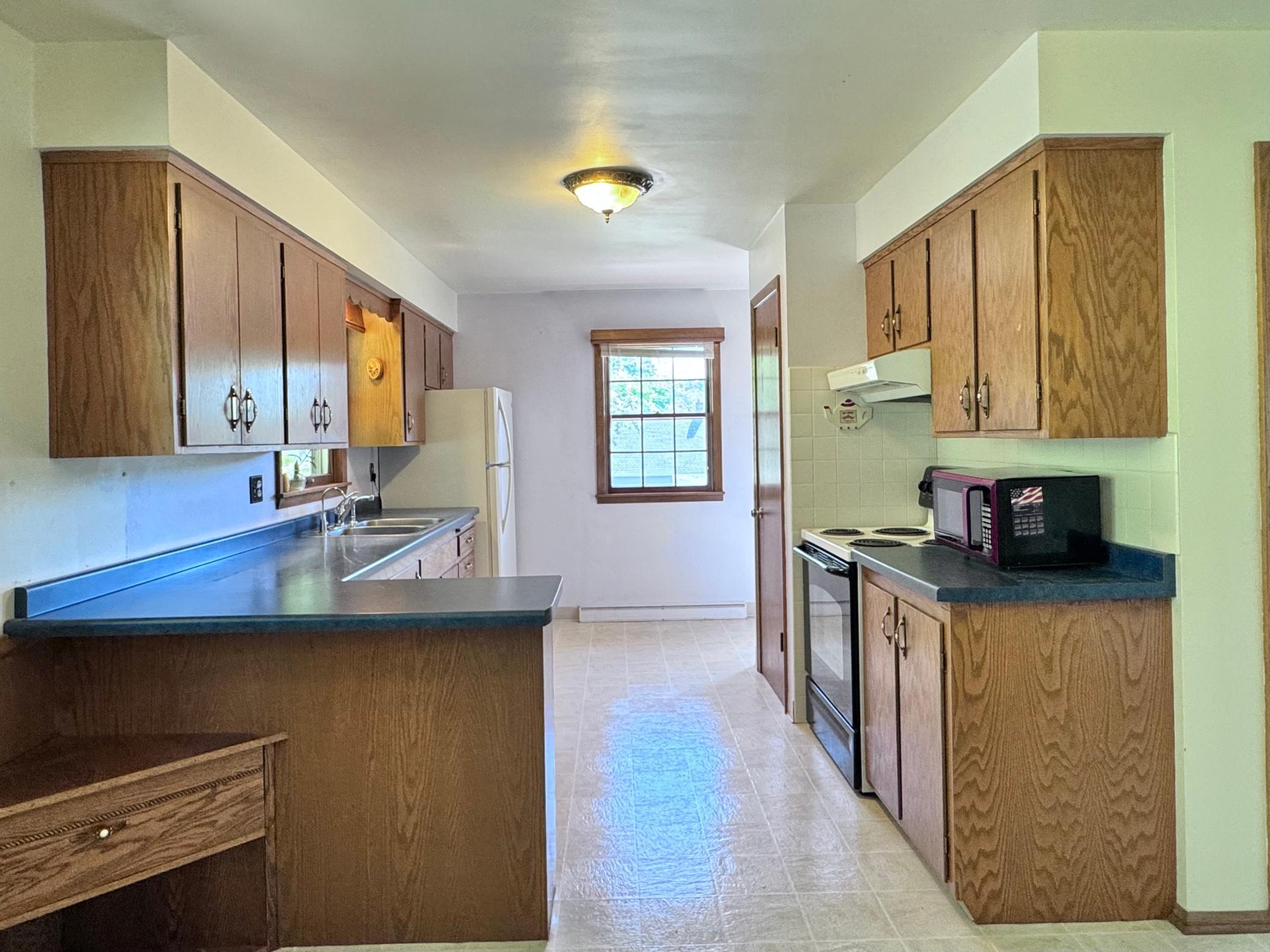 604 Hawthorne Street Red Wing, MN 55066 - Photo 9 of 29