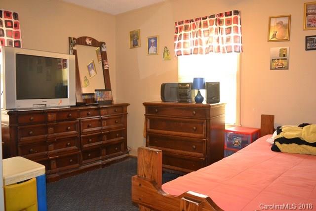 504 West Elliott Street Chester, SC 29706 - Photo 7 of 11 Gallery Image 7