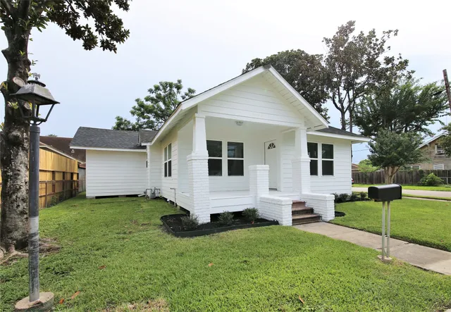 $1,820 | 5402 Texas Street, Houston, TX 77011