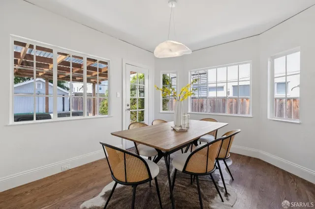 $1,898,000 | 1115 Capuchino Avenue, Burlingame, CA 94010