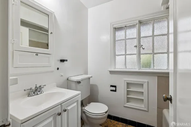 $1,898,000 | 1115 Capuchino Avenue, Burlingame, CA 94010