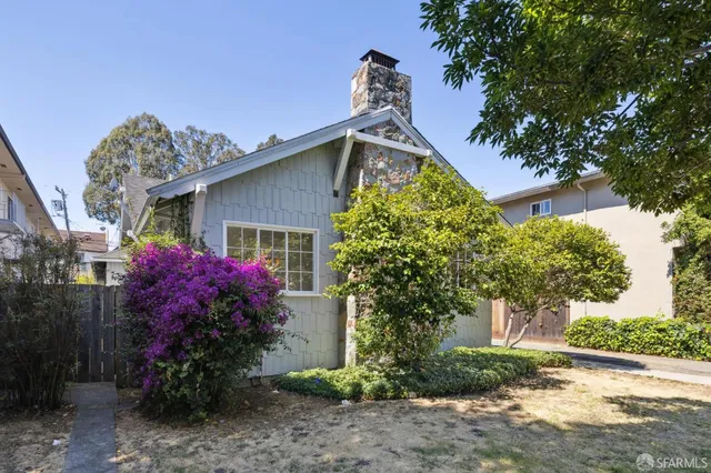 $1,898,000 | 1115 Capuchino Avenue, Burlingame, CA 94010