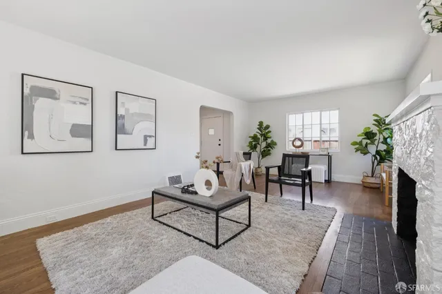 $1,898,000 | 1115 Capuchino Avenue, Burlingame, CA 94010