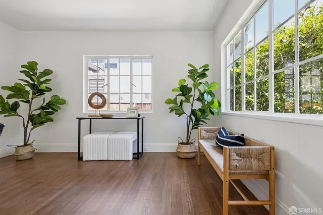 $1,898,000 | 1115 Capuchino Avenue, Burlingame, CA 94010