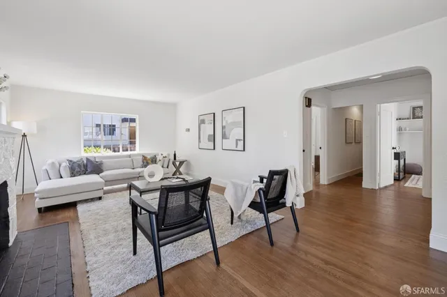 $1,898,000 | 1115 Capuchino Avenue, Burlingame, CA 94010