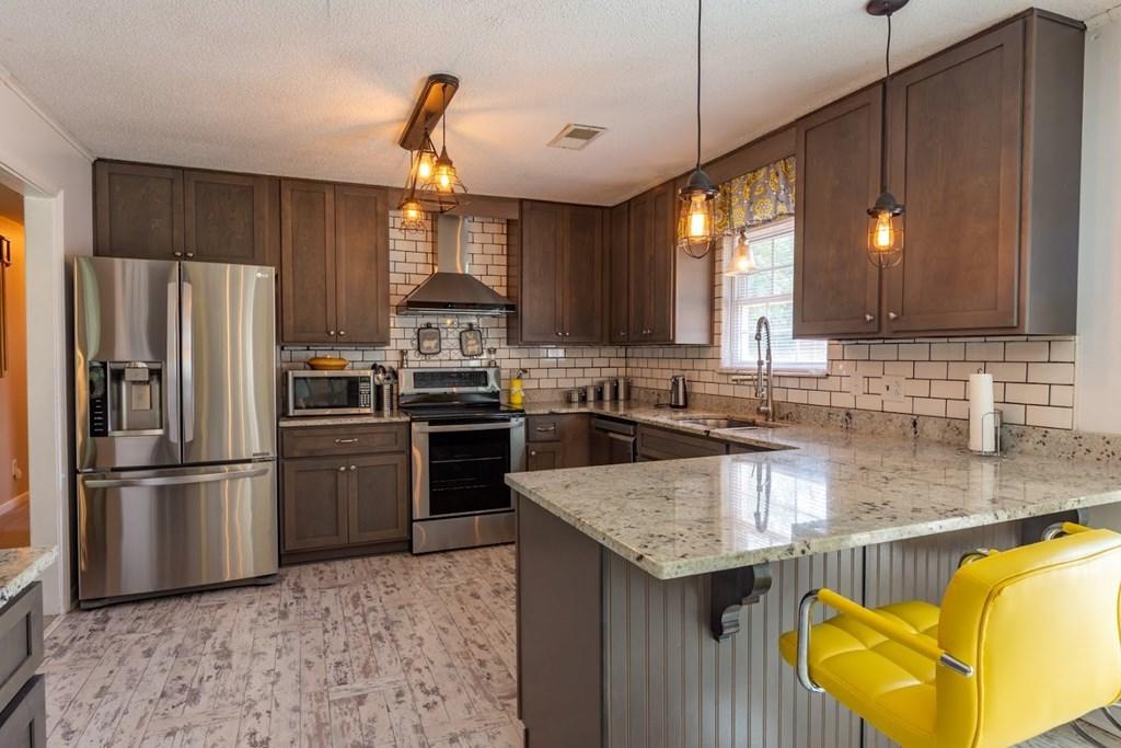 467 Walnut Street Spring City, TN 37381 - Photo 7 of 40 9