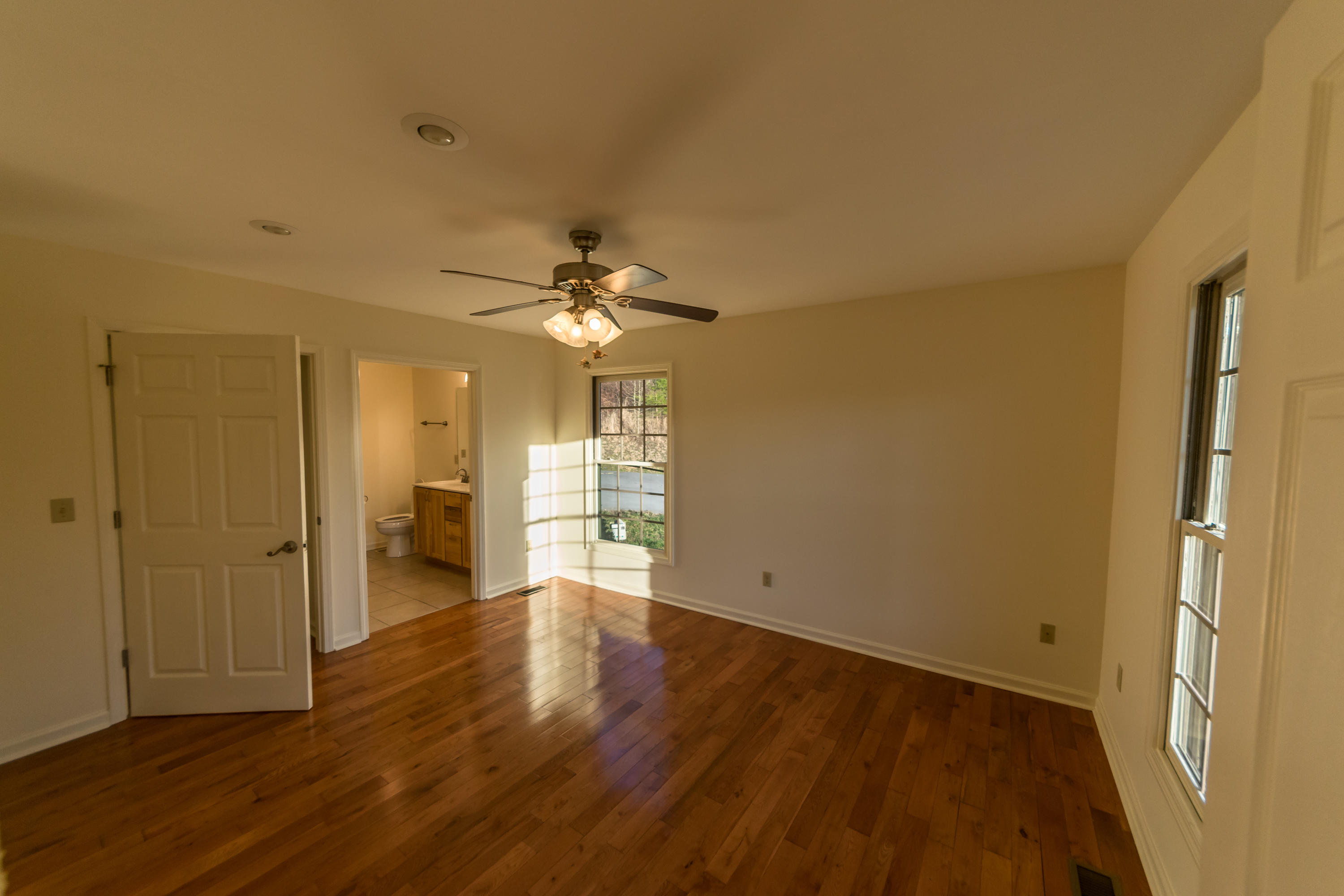318 Bare Hollow Road Watauga, TN 37694 - Photo 10 of 14 10