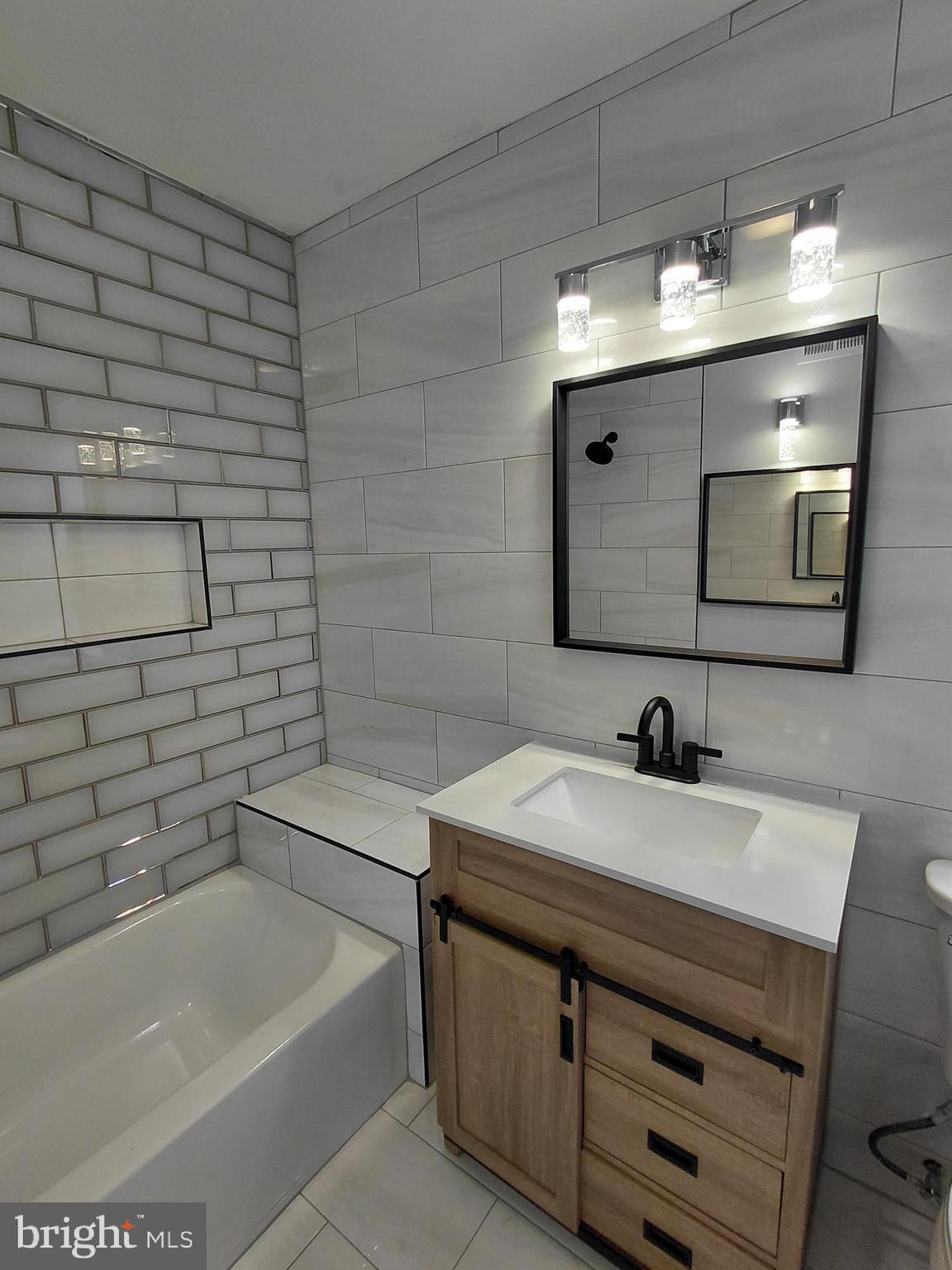 43 East Sharpnack Street Philadelphia, PA 19119 - Photo 28 of 37