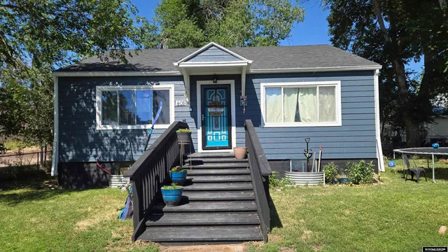 $229,000 | 408 South 3rd Street, Thermopolis, WY 82443