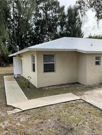 $1,450 | 402 South 14th Street, Unit A, Fort Pierce, FL 34950