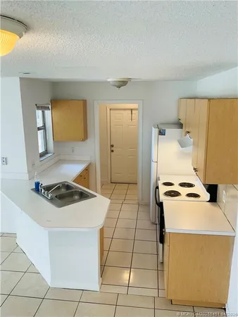 $1,450 | 402 South 14th Street, Unit A, Fort Pierce, FL 34950