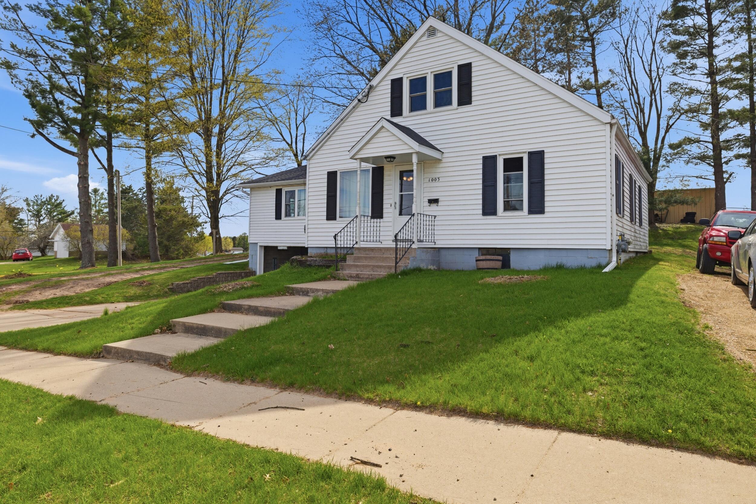 1003 North Main Street Marion, WI 54950 - Photo 25 of 31 elevated_exposure_media_026