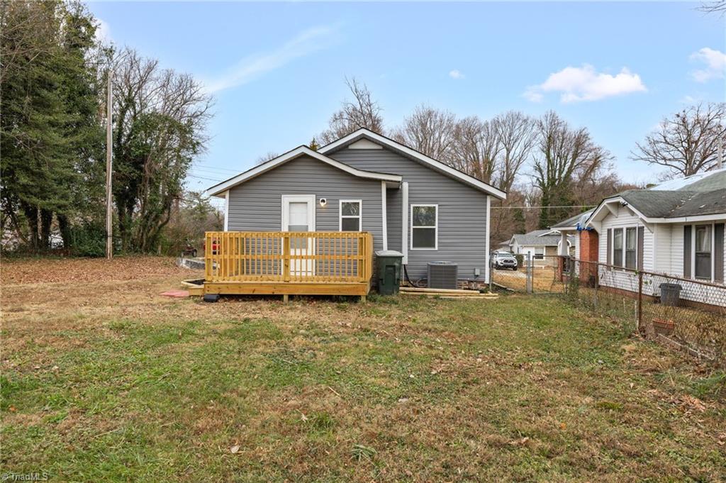 910 Charlotte Avenue High Point, NC 27262 - Photo 22 of 24